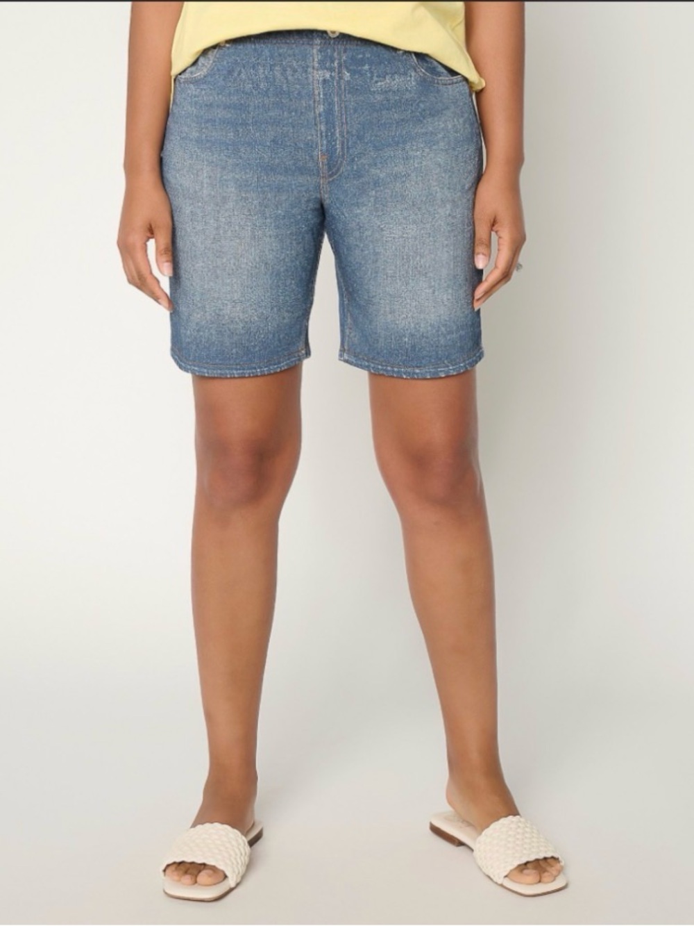 AnyBody Denim Effect 8" French Terry Short Size XS Indigo Wash